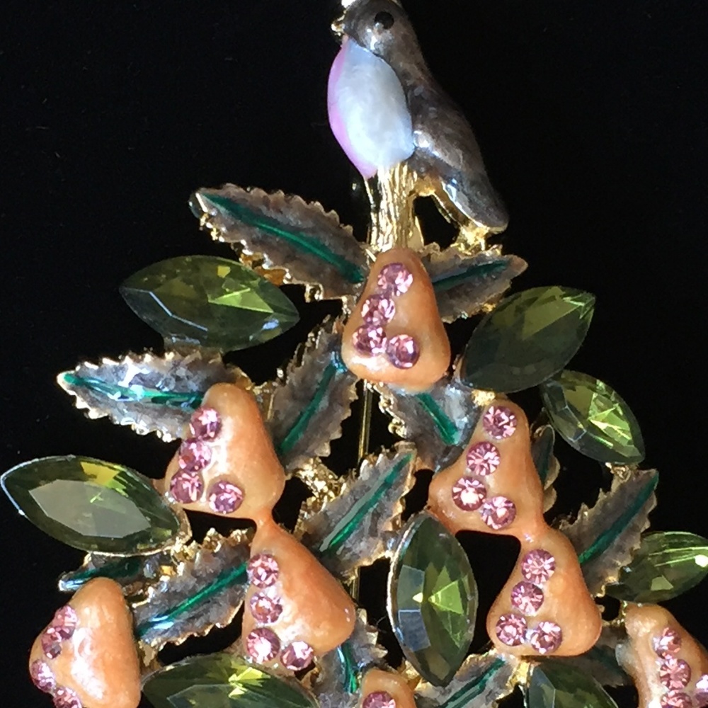 12 DAYS CHRISTMAS TREE PARTRIDGE PEAR PIN BROOCH - Picture 6 of 7